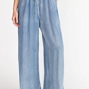 Mustard Seed Light Wash Wide-Leg Jeans